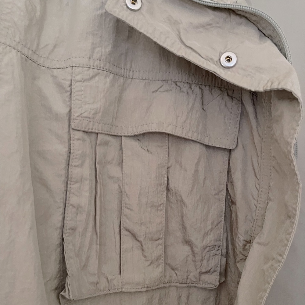 Divided by H&M windbreaker - Picture 3 of 6